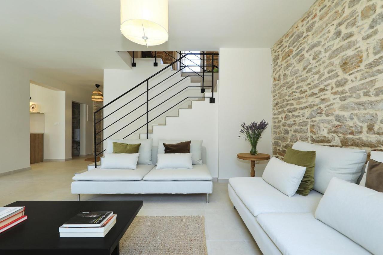 Villa Mira With A Heated Pool And A Sea View Bozava Luaran gambar