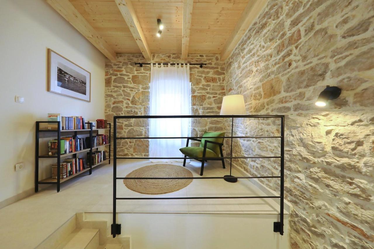 Villa Mira With A Heated Pool And A Sea View Bozava Luaran gambar