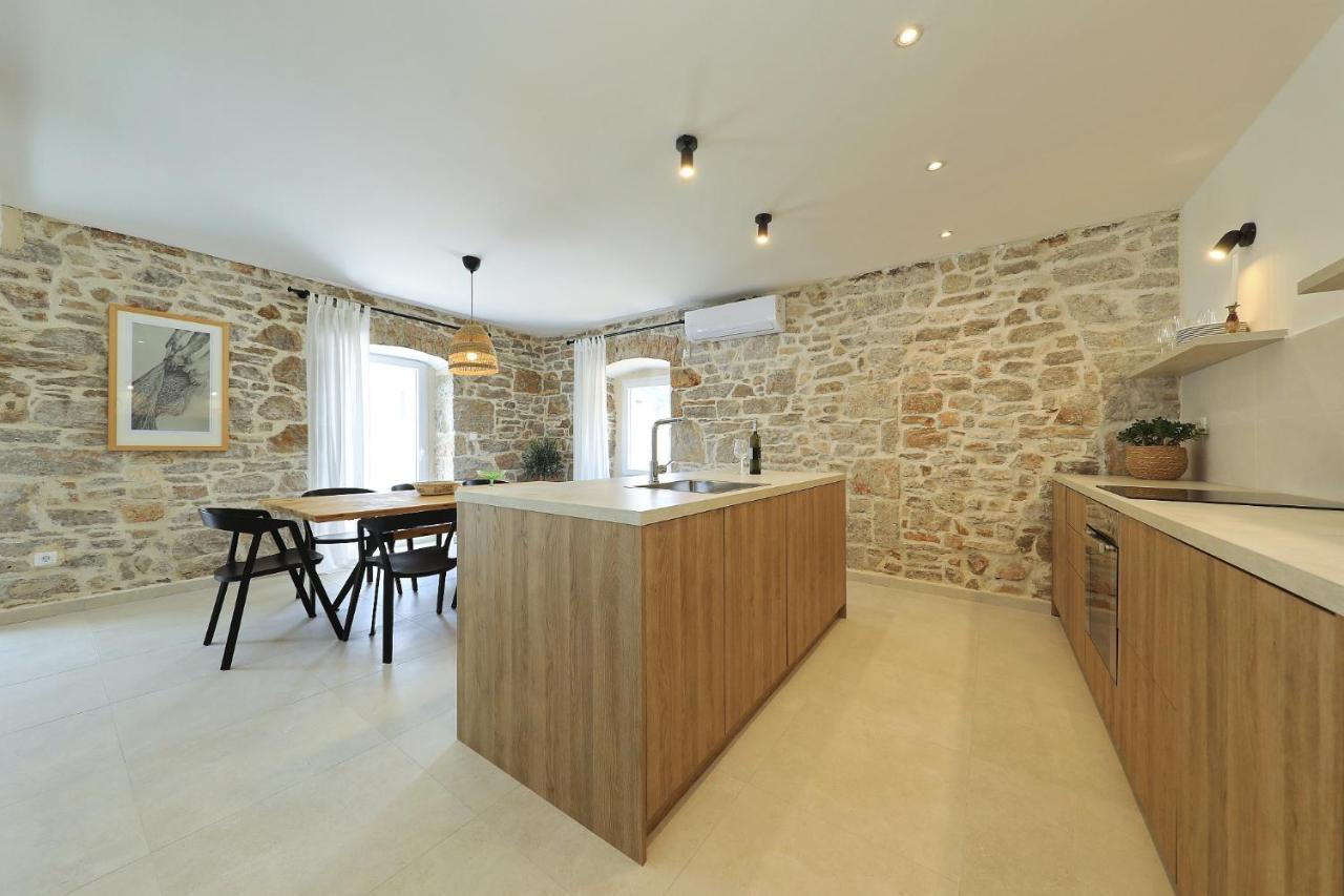 Villa Mira With A Heated Pool And A Sea View Bozava Luaran gambar