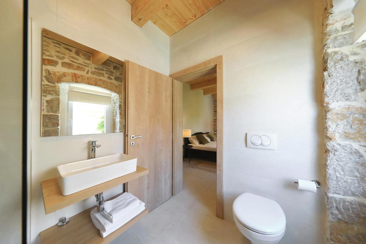 Villa Mira With A Heated Pool And A Sea View Bozava Luaran gambar