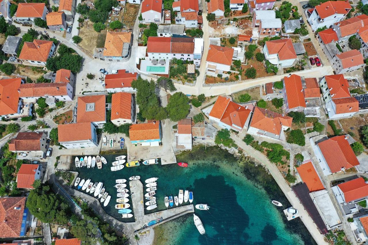 Villa Mira With A Heated Pool And A Sea View Bozava Luaran gambar