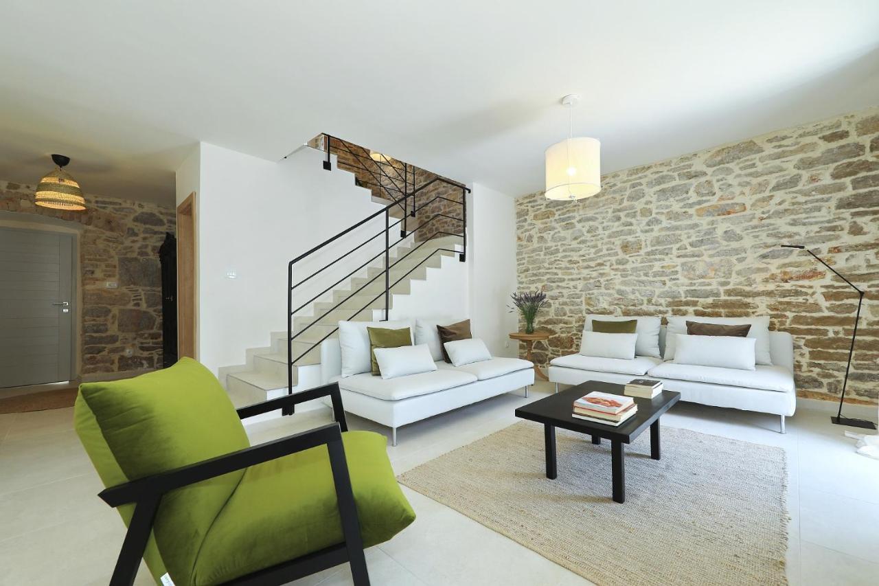 Villa Mira With A Heated Pool And A Sea View Bozava Luaran gambar